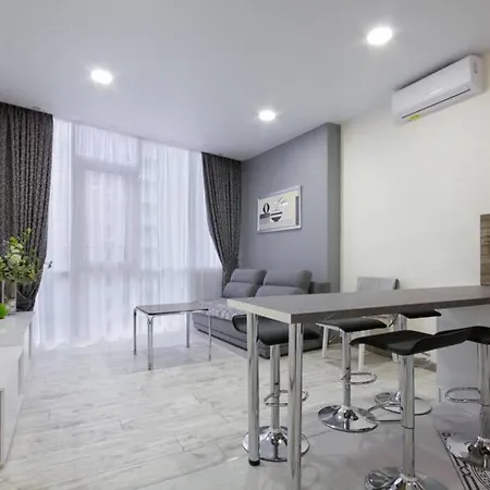 In The Heart Of Arkadia Apartment *